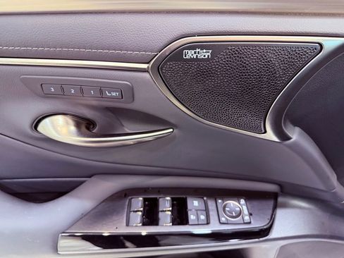 Used 2024 Lexus ES 350 F Sport image 20