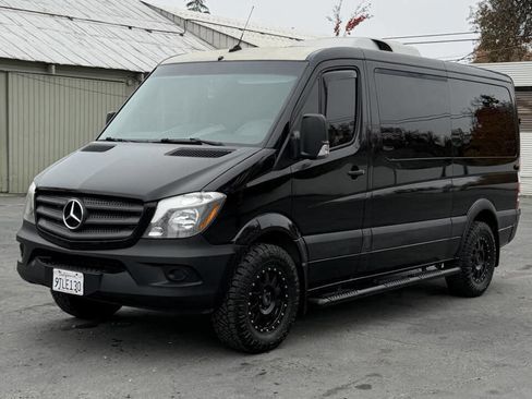 Used 2017 Mercedes-Benz Sprinter 2500 image 1