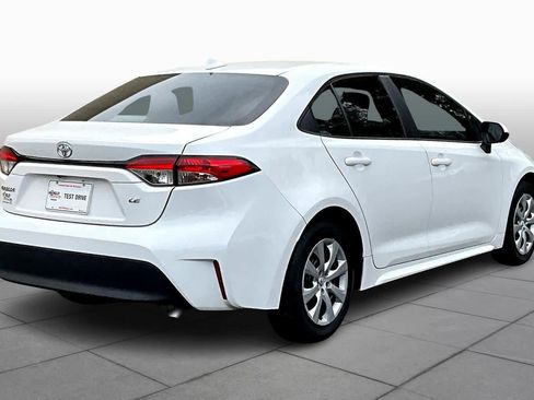 Used 2023 Toyota Corolla LE image 13