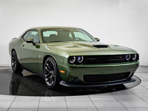 Used 2022 Dodge Challenger R/T Scat Pack image 5