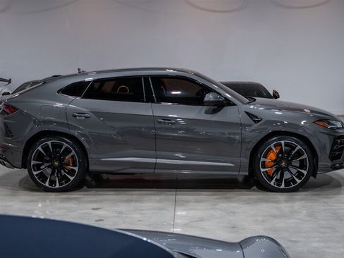 Used 2021 Lamborghini Urus AWD/4WD image 7