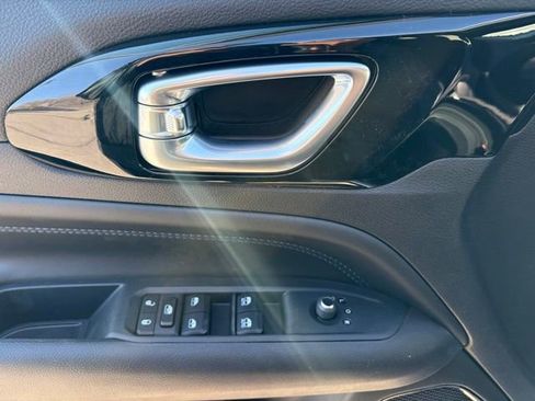 New 2026 Jeep Compass Latitude image 11