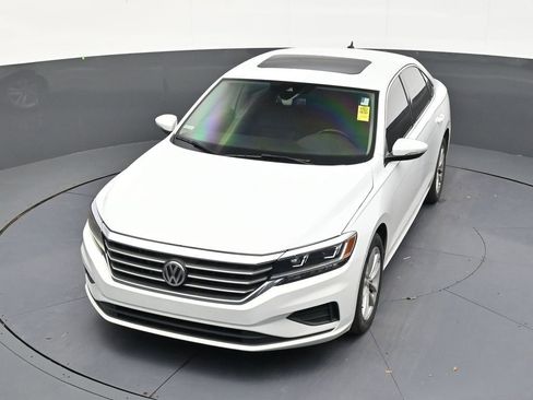 Used 2020 Volkswagen Passat 2.0T SE w/ Sunroof Package FWD image 19
