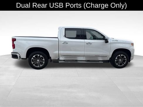 Certified 2024 Chevrolet Silverado 1500 High Country AWD/4WD image 9