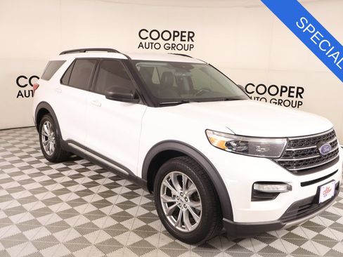 Used 2020 Ford Explorer XLT w/ Equipment Group 202A RWD image 1