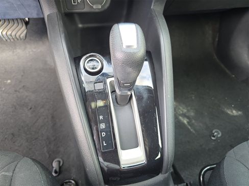 Used 2021 Nissan Kicks S image 18