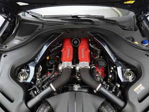 Certified 2021 Ferrari Roma image 26