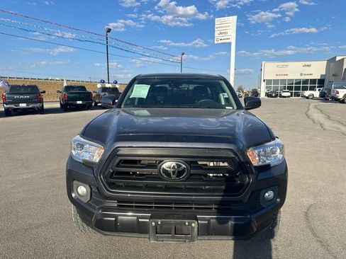 Used 2023 Toyota Tacoma SR AWD/4WD image 2