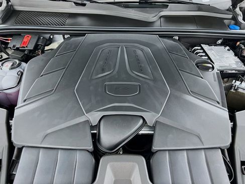 New 2026 Porsche Cayenne image 32