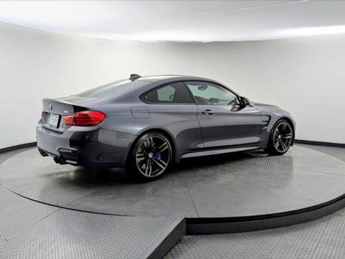 Used 2016 BMW M4 Coupe image 7