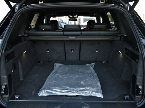 New 2026 BMW X5 sDrive40i w/ M Sport Package image 28