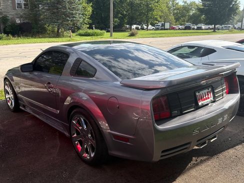 Used 2006 Ford Mustang GT RWD image 10