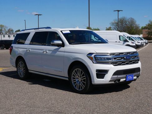 Used 2022 Ford Expedition Max Platinum AWD/4WD image 10