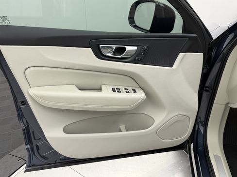 Certified 2024 Volvo XC60 B5 Plus w/ Protection Package Premier AWD/4WD image 9