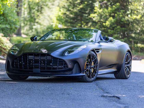 Used 2025 Aston Martin DB12 Convertible RWD image 85