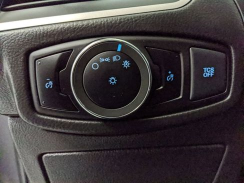 Certified 2024 Ford Edge SE image 20