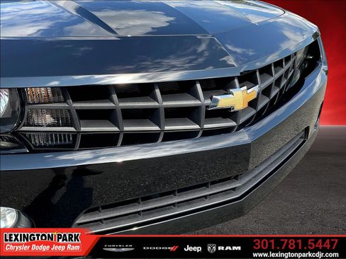 Used 2013 Chevrolet Camaro LT RWD image 30