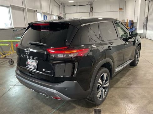 Used 2023 Nissan Rogue SL image 6