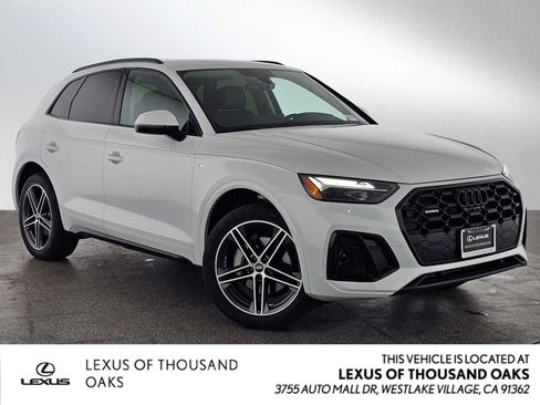 Used 2023 Audi Q5 e Premium Plus w/ Premium Plus Package image 1
