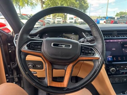 Used 2021 Jeep Grand Cherokee L Summit AWD/4WD image 30