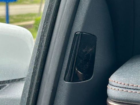 New 2025 Ford F150 Lightning Lariat image 25