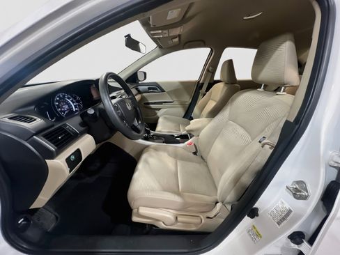 Used 2015 Honda Accord LX image 14
