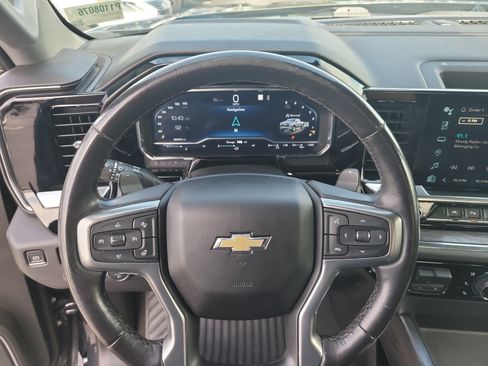 Used 2023 Chevrolet Silverado 1500 LTZ AWD/4WD image 28