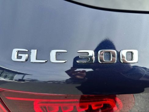 Used 2021 Mercedes-Benz GLC 300 4MATIC image 9