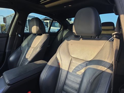 Used 2020 BMW 330i Sedan w/ M Sport Package RWD image 25