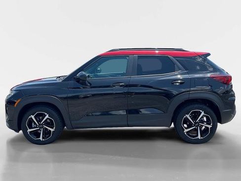 Used 2023 Chevrolet TrailBlazer RS FWD image 2