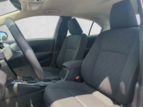 Used 2025 Toyota Corolla LE FWD image 18