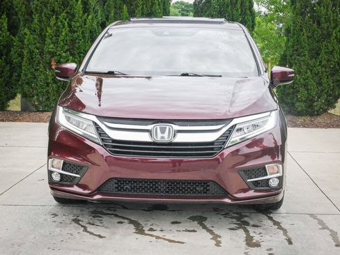 Used 2018 Honda Odyssey Elite image 3