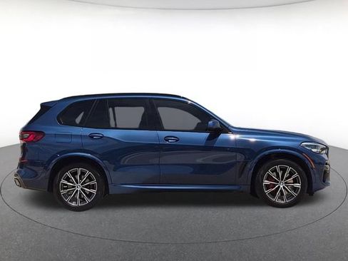 Used 2023 BMW X5 xDrive40i w/ M Sport Package AWD/4WD image 4