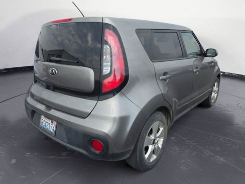 Used 2017 Kia Soul FWD image 3