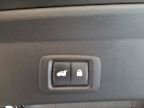 Used 2024 Mitsubishi Outlander SE image 18