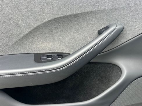 Used 2024 Tesla Model 3 Standard Range RWD image 12