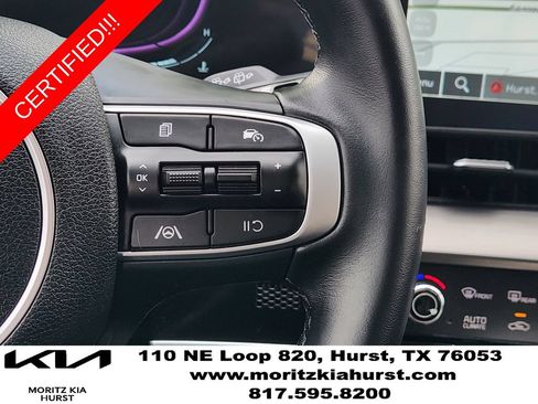 Used 2025 Kia Sportage EX FWD image 28