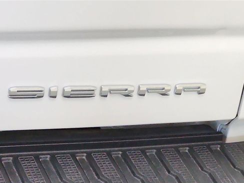 Used 2024 GMC Sierra 1500 Denali AWD/4WD image 20