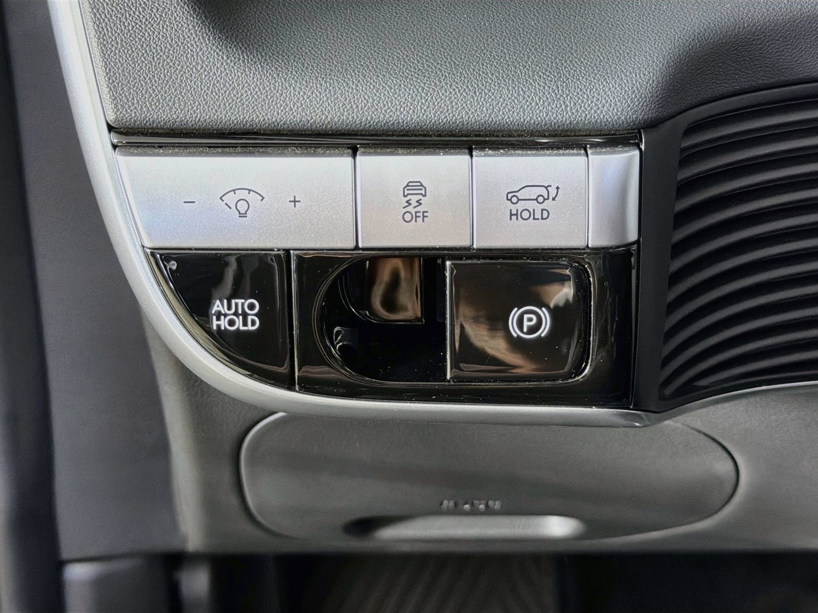 Used 2024 Hyundai Ioniq 5 SEL RWD image 10