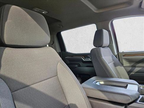 Used 2025 Chevrolet Silverado 1500 LT image 25