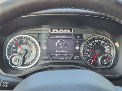 Used 2019 RAM 1500 Big Horn AWD/4WD image 13