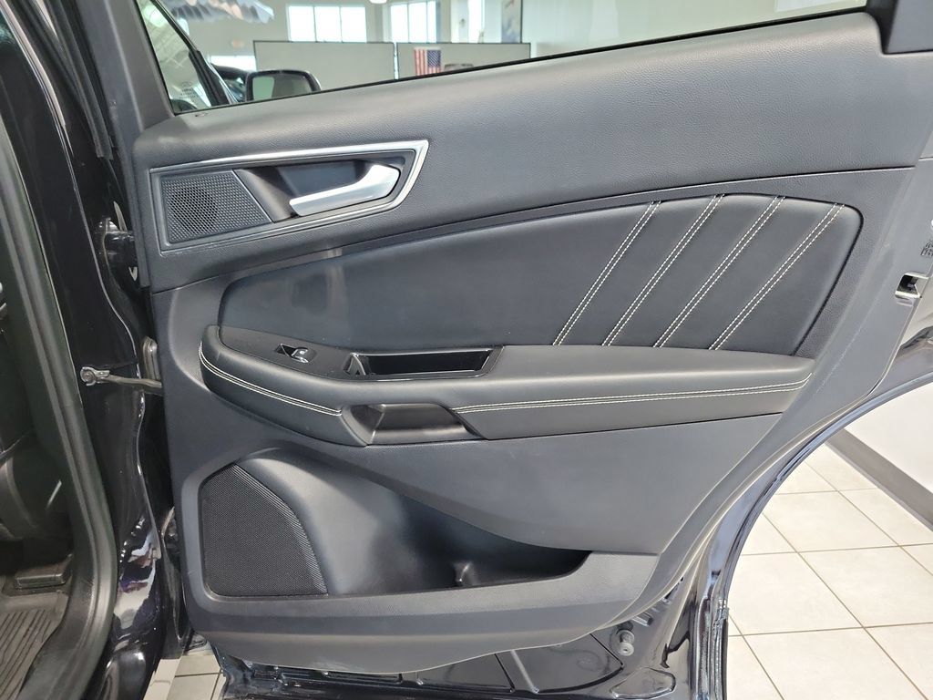 Used 2019 Ford Edge ST AWD/4WD image 24