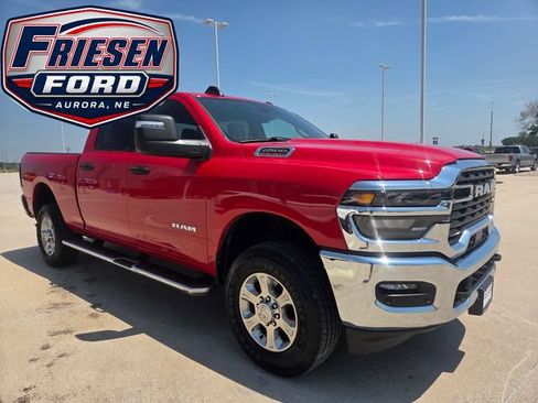 Used 2026 RAM 2500 Big Horn AWD/4WD image 3