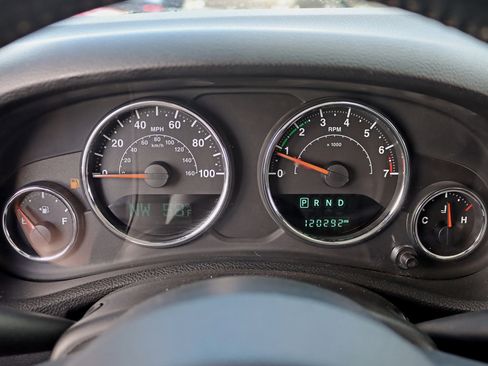 Used 2015 Jeep Wrangler Unlimited Sport w/ Quick Order Package 24S AWD/4WD image 19