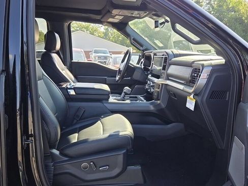 Used 2025 Ford F150 Lariat w/ Equipment Group 502A High AWD/4WD image 18