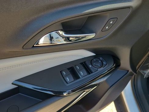 New 2026 Chevrolet Trax LT w/ Midnight Edition FWD image 17