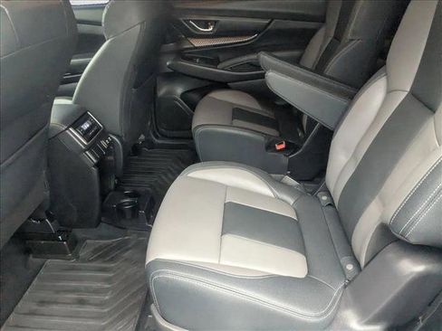 Used 2022 Subaru Ascent Onyx Edition image 17