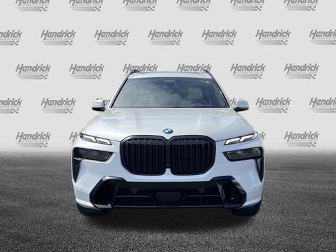 Used 2023 BMW X7 xDrive40i w/ Executive Package AWD/4WD image 3