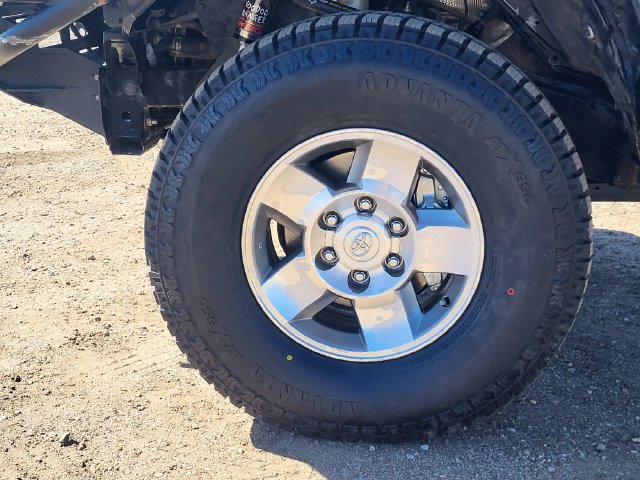 Used 2021 Toyota Tacoma TRD Off-Road w/ TRD Premium Off Road Package AWD/4WD image 9