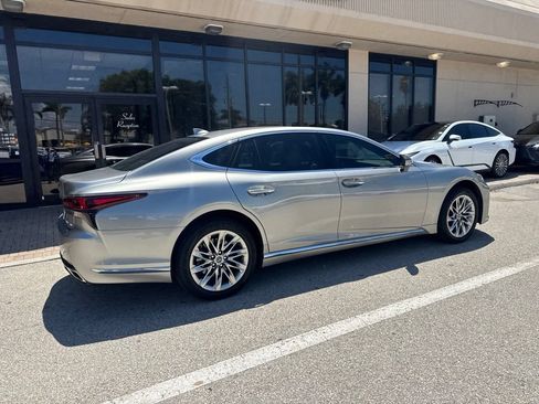 Used 2022 Lexus LS 500 AWD w/ Interior Upgrade Package image 6